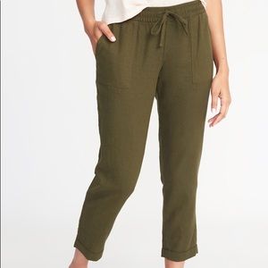 Dark green linen blend Capri pants - old navy